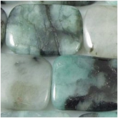 10 Emerald puff cushion 18mm gemstone beads (O)