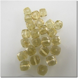 1 Lemon quartz faceted cube gemstone bead (H) 4 to 4.4mm