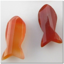 1 Carnelian faceted briolette fish fetish pendant gemstone bead (H) 20mm