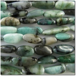 Emerald nugget gemstone beads (O) 10.7 to 15mm