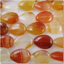 Carnelian tear drop 18mm gemstone beads (H)