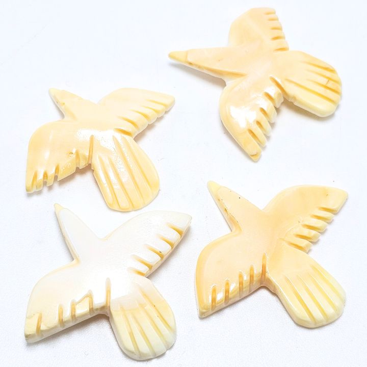 1 Bone Carved Bird Zuni Style Fetish Pendant (D) 36 to 44mm