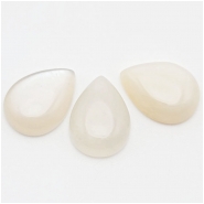 1 Moonstone AA Pear Gemstone Cabochon Ivory (N) 13 x 18mm